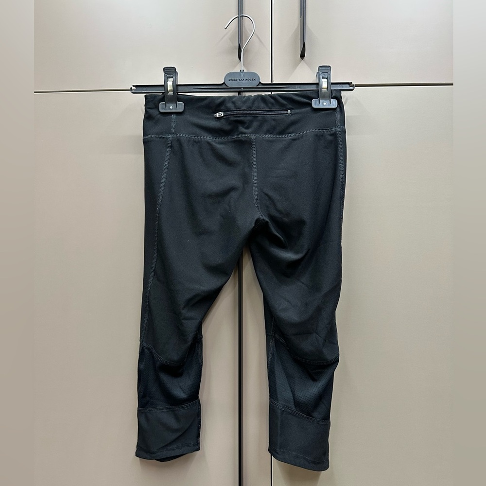 Workout Clothes Bundle- Xs - image 6